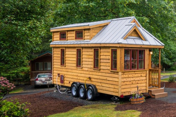 Lincoln: Tour A Family-Friendly Tiny House with Downstairs Bedroom