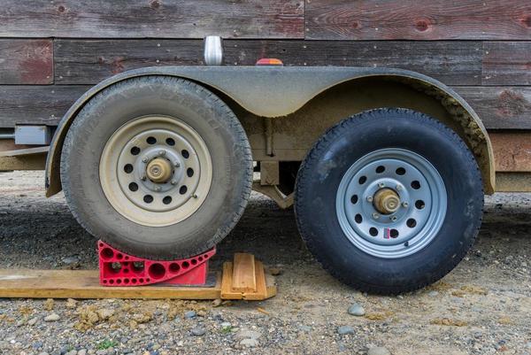 Tiny House flat tire